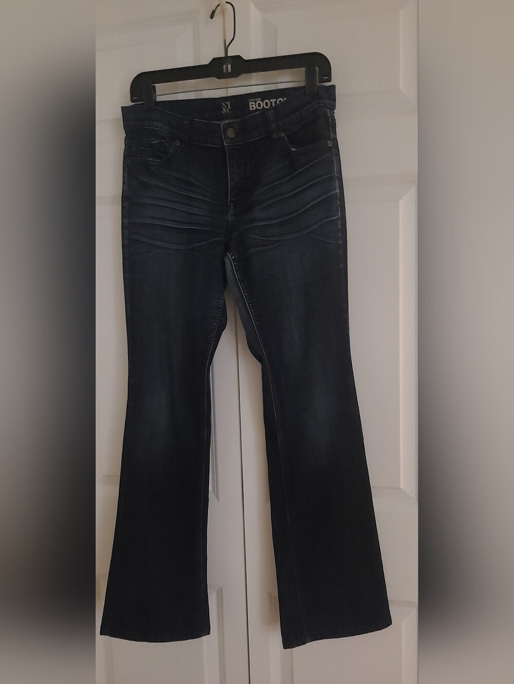 New York & Company Low Rise Bootcut Jeans- Size 8 PETITE